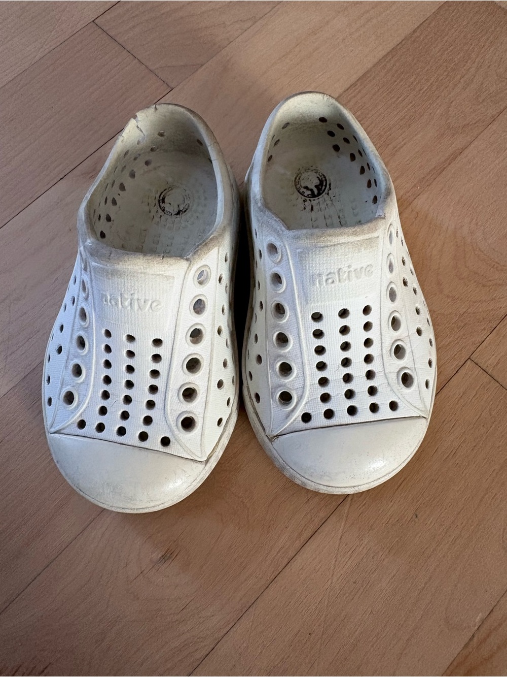 Native Jefferson Slip-On Kids Shoes — White
